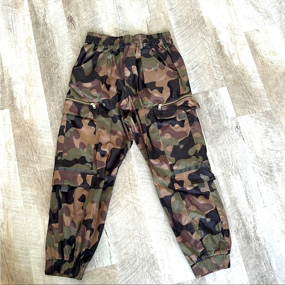 Zara Camo joggers